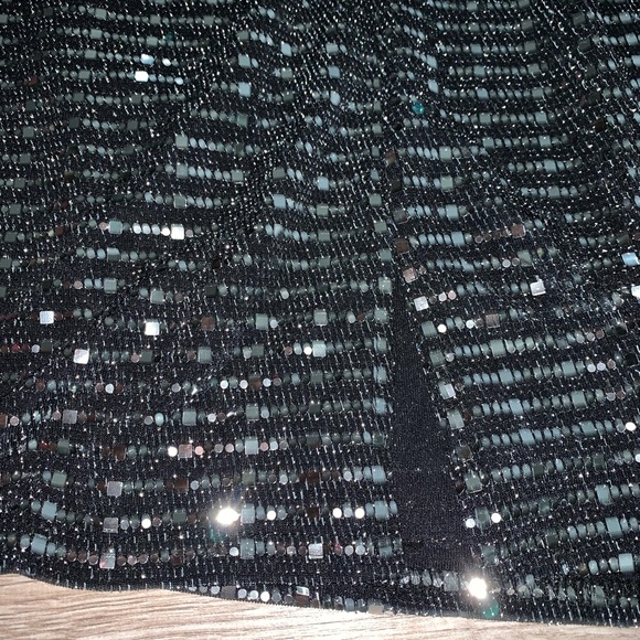 6- Missguided mirror sequin split front mi… - Picture 10 of 15